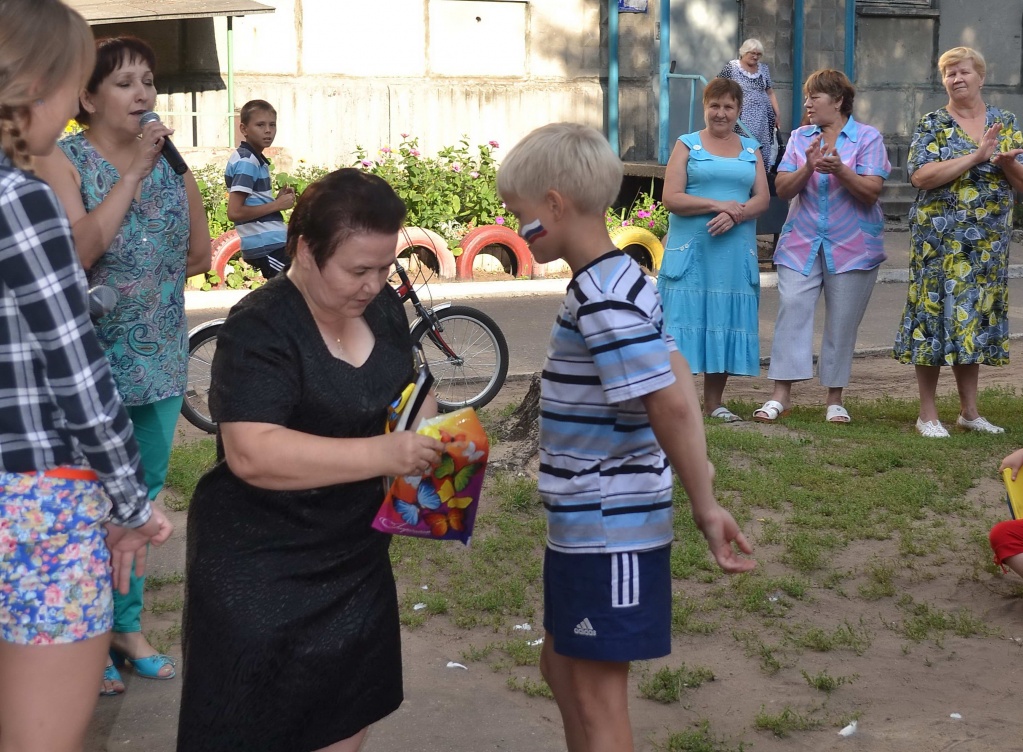 Городская Дума подвела итоги акции "Помоги собраться в школу"